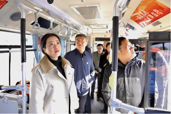 坚持党建引领 奋力争先创优丨市领导调研交通产业Ebpay党建、人才工作